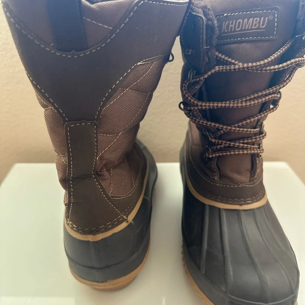 Khombu Annabel brown waterproof fleece lined insulated duck toe lace-up boots.
